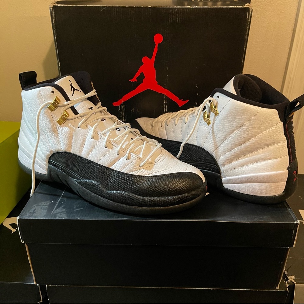 🔥🔥JORDAN 12 TAXI🔥🔥 - Picture 3 of 4
